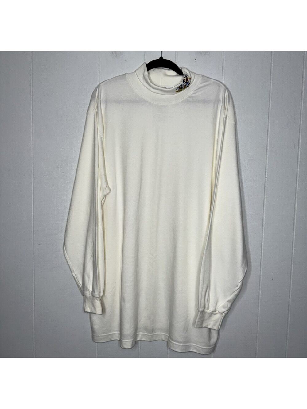Mickey & Co Disney Vintage White Turtleneck Long Sleeve Embroidered Neck XL NWT - Picture 1 of 5